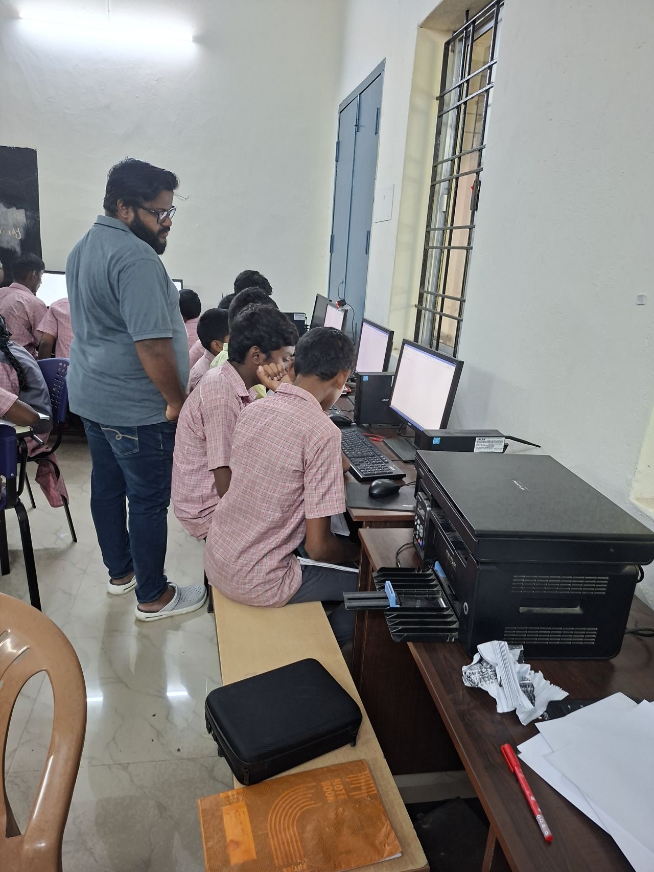 One-on-one support at the computer lab