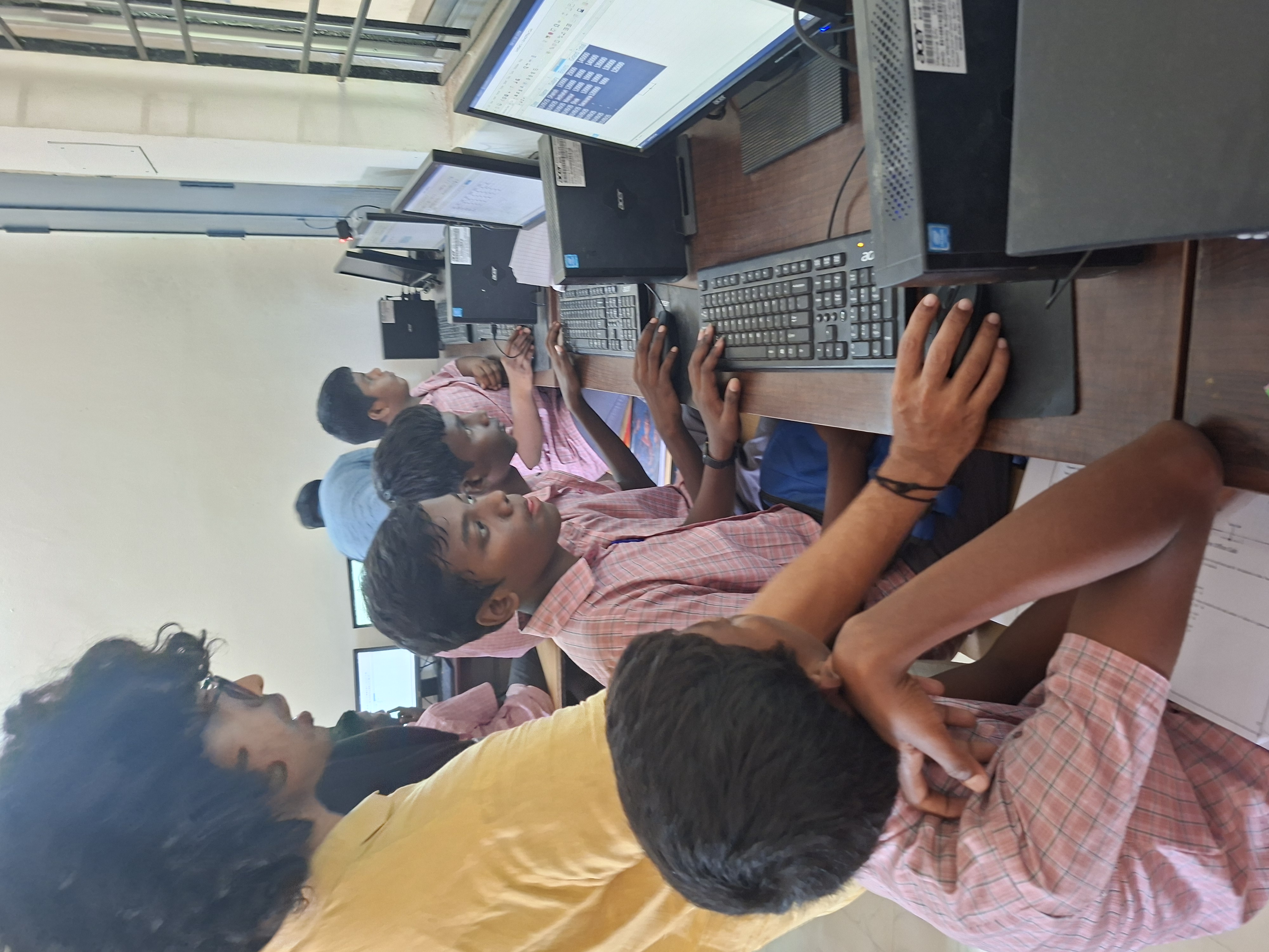 An interactive discussion session with mentors and students